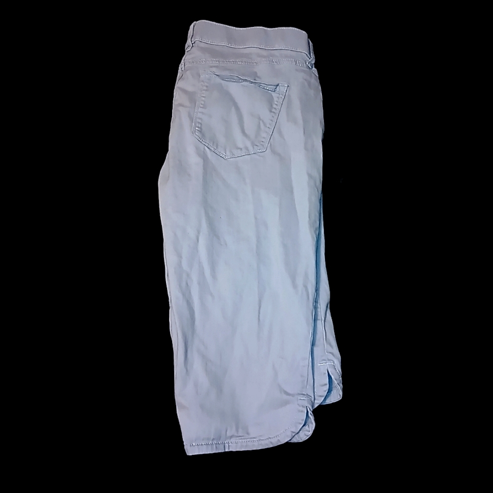 Khaki style shorts